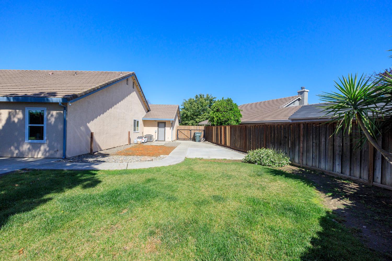 1336 NW Tranquil Ln, Ceres, CA 95307