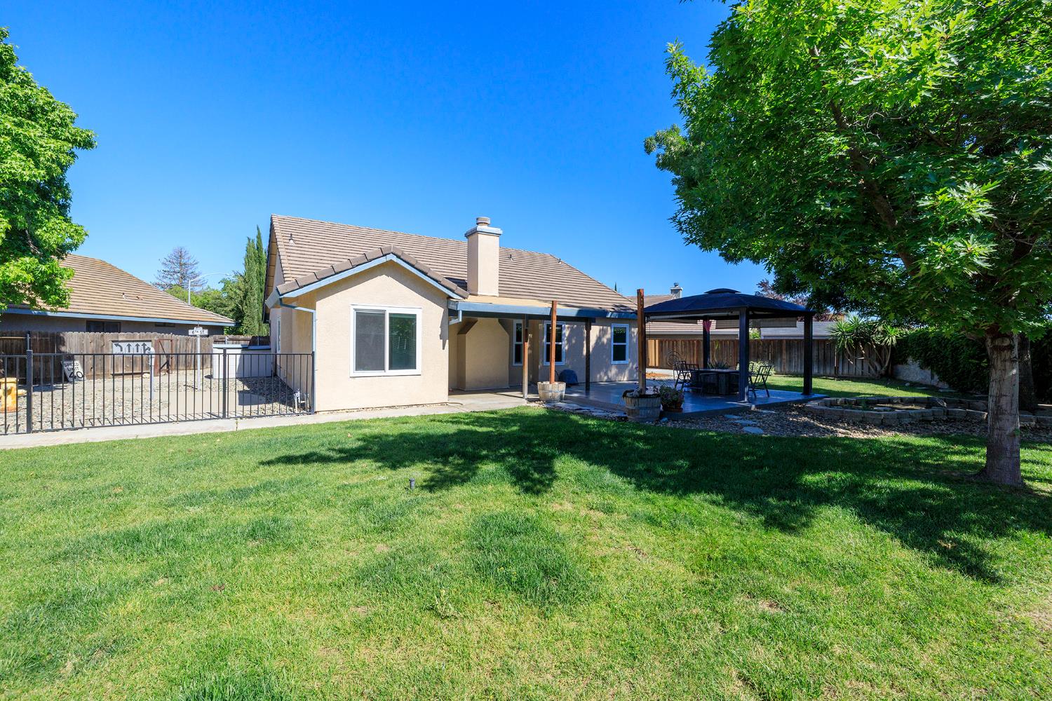 1336 NW Tranquil Ln, Ceres, CA 95307