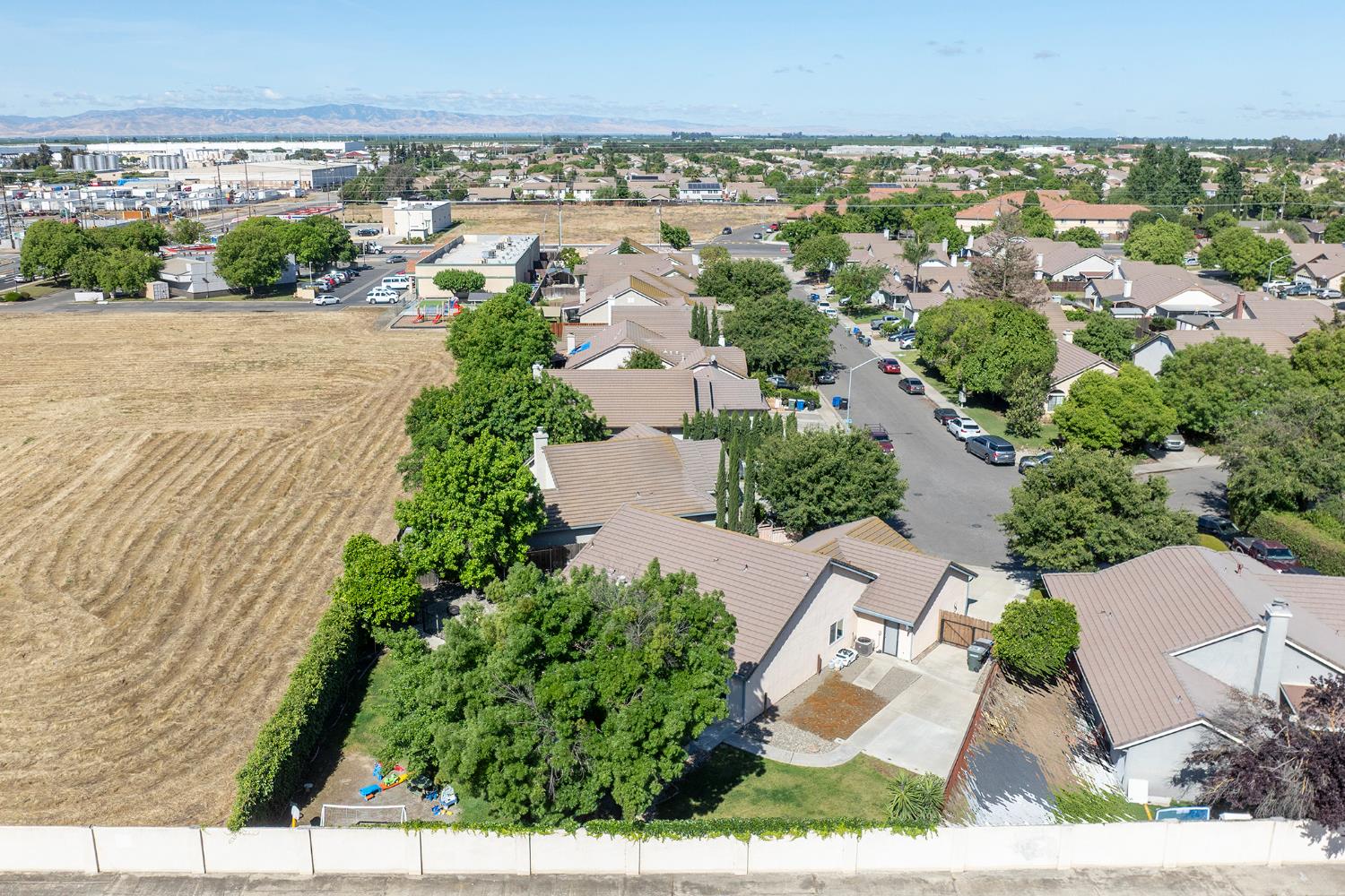 1336 NW Tranquil Ln, Ceres, CA 95307