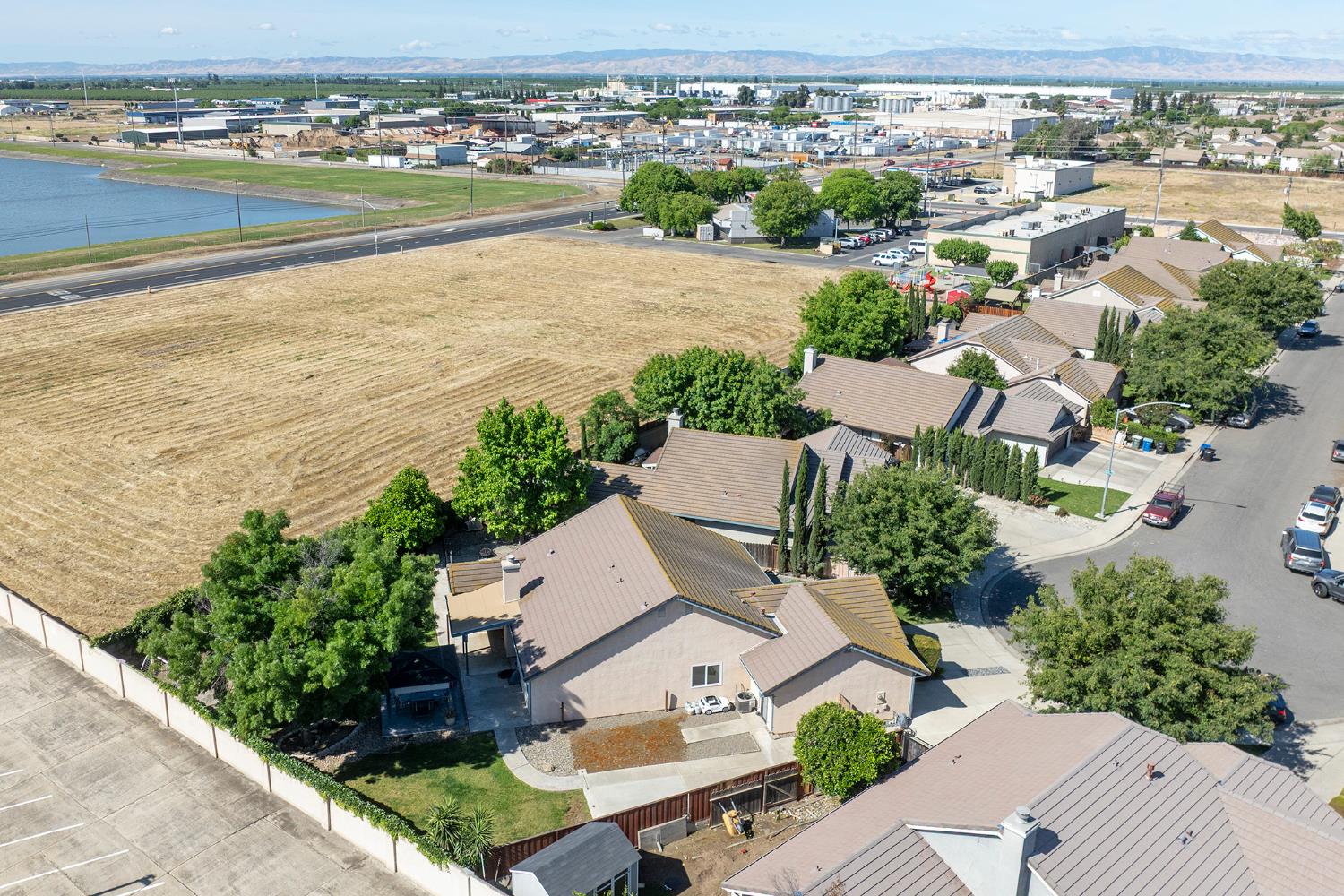 1336 NW Tranquil Ln, Ceres, CA 95307