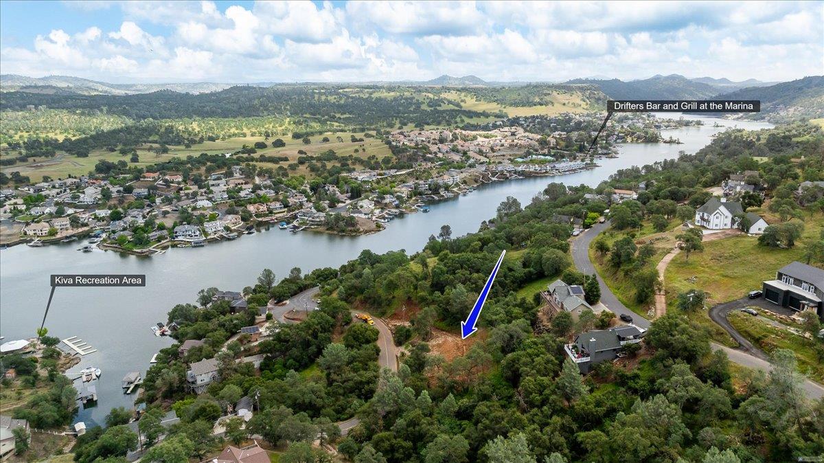 4756 Lakeshore Dr, Copperopolis, CA 95228