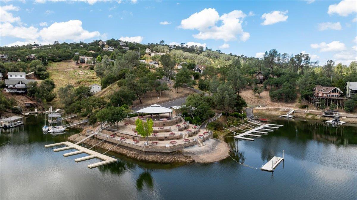 4756 Lakeshore Dr, Copperopolis, CA 95228