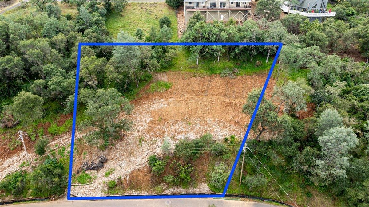 4756 Lakeshore Dr, Copperopolis, CA 95228