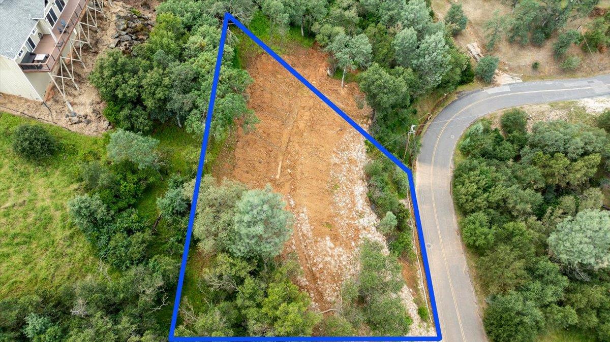 4756 Lakeshore Dr, Copperopolis, CA 95228