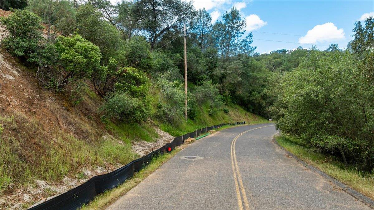 4756 Lakeshore Dr, Copperopolis, CA 95228