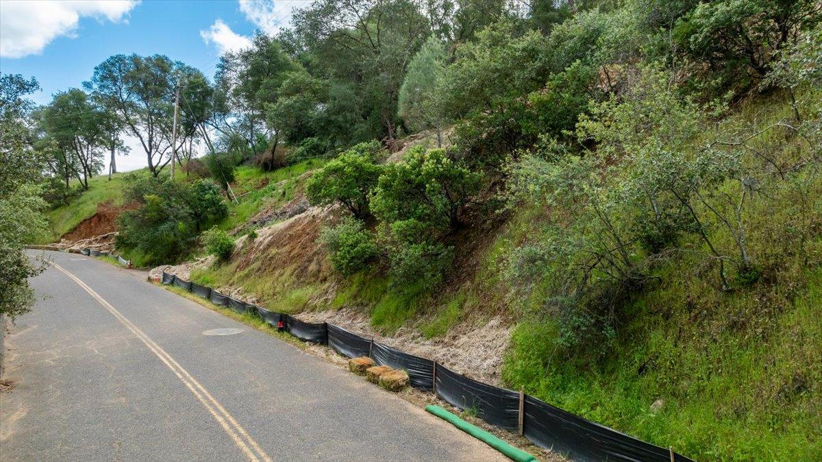 4756 Lakeshore Dr, Copperopolis, CA 95228