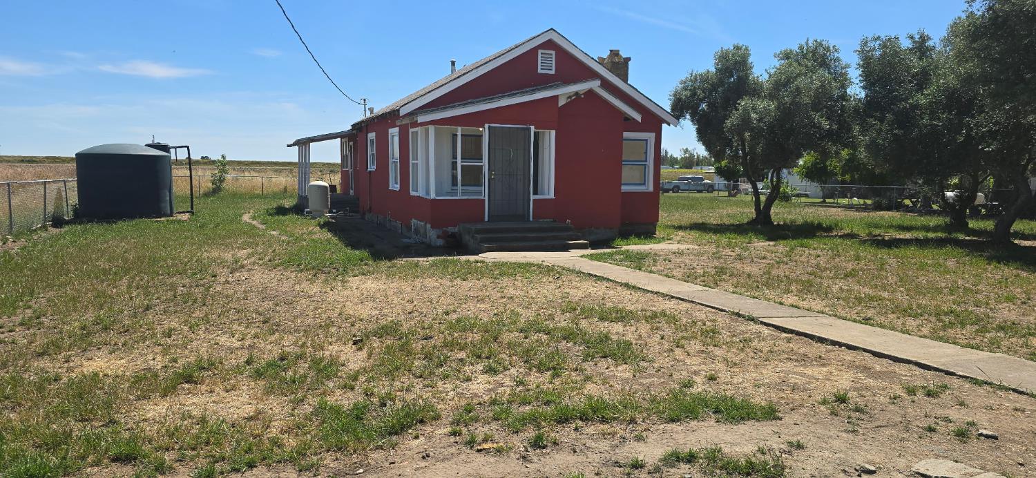 11315 Childs Ave, Le Grand, CA 95333
