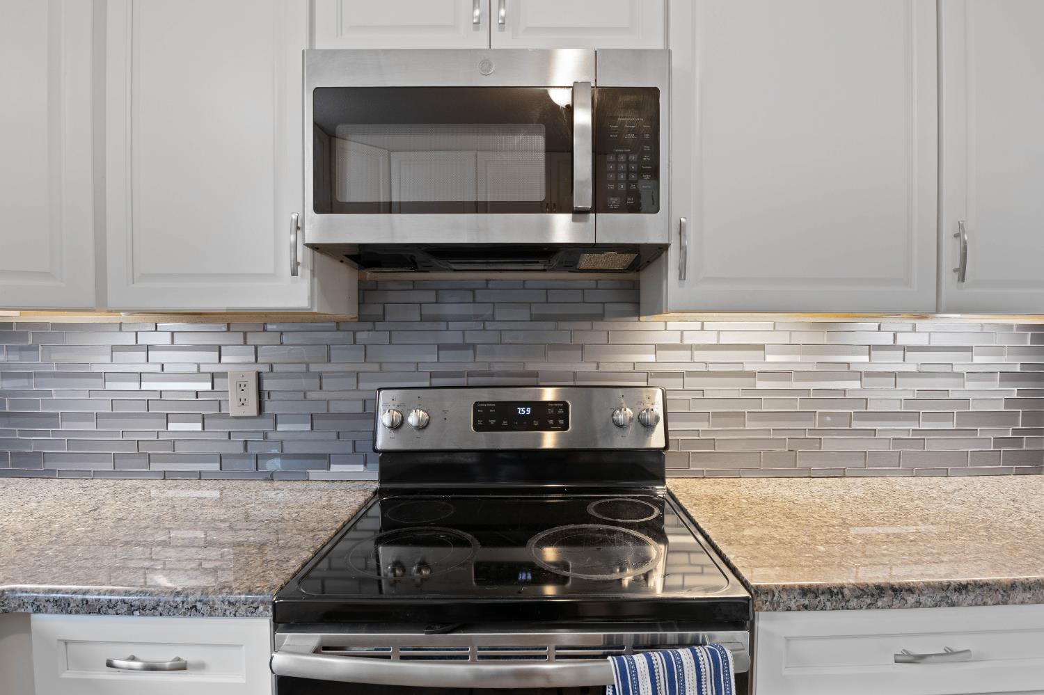 743 Range Ct, Manteca, CA 95336