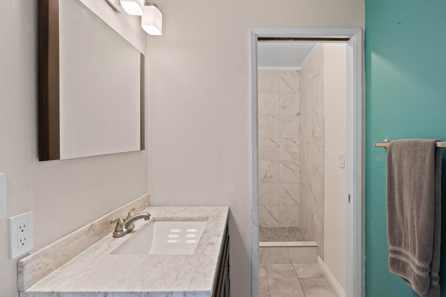 743 Range Ct, Manteca, CA 95336