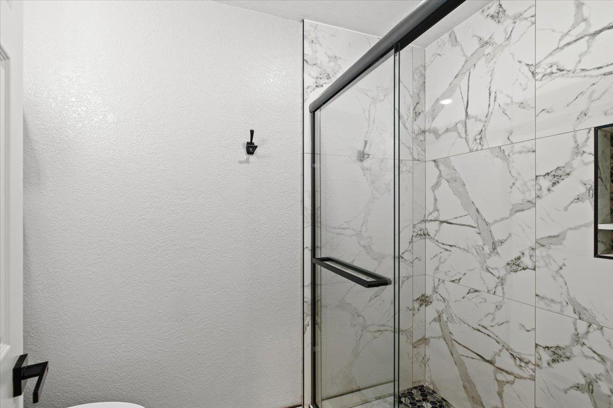 1216 Rolls Royce Ln, Modesto, CA 95351