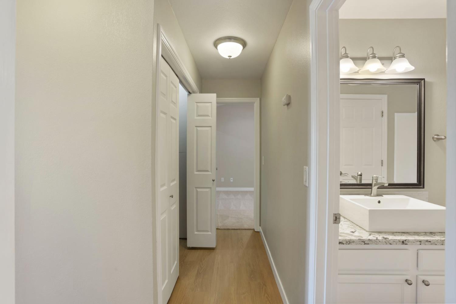 3905 Dale Rd #E, Modesto, CA 95356