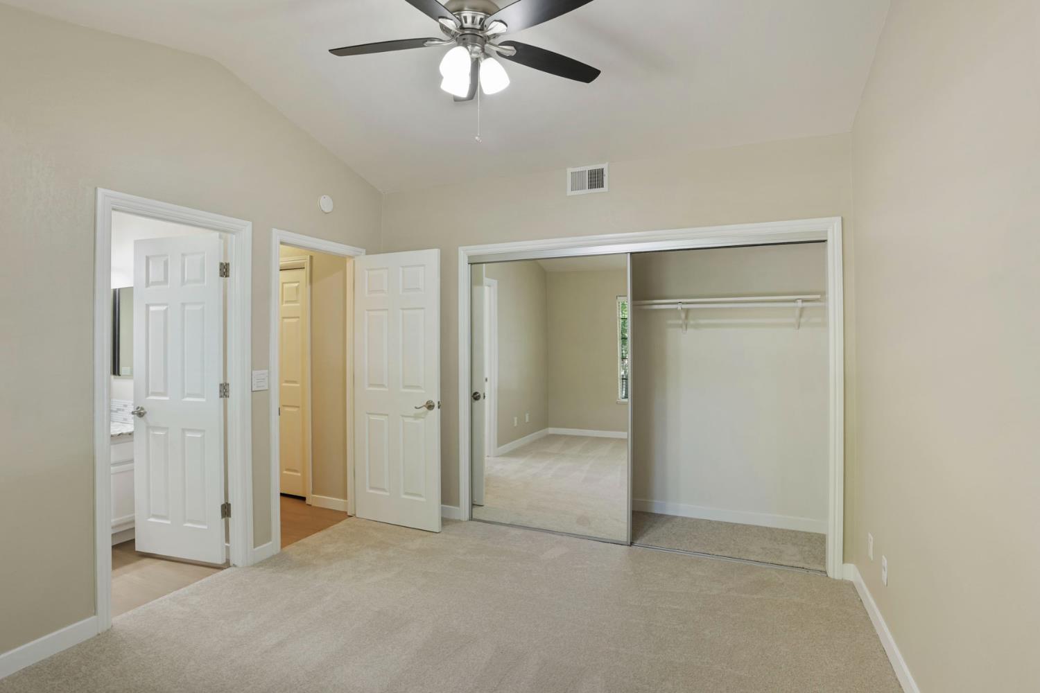 3905 Dale Rd #E, Modesto, CA 95356
