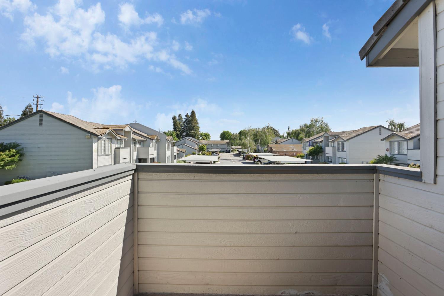 3905 Dale Rd #E, Modesto, CA 95356