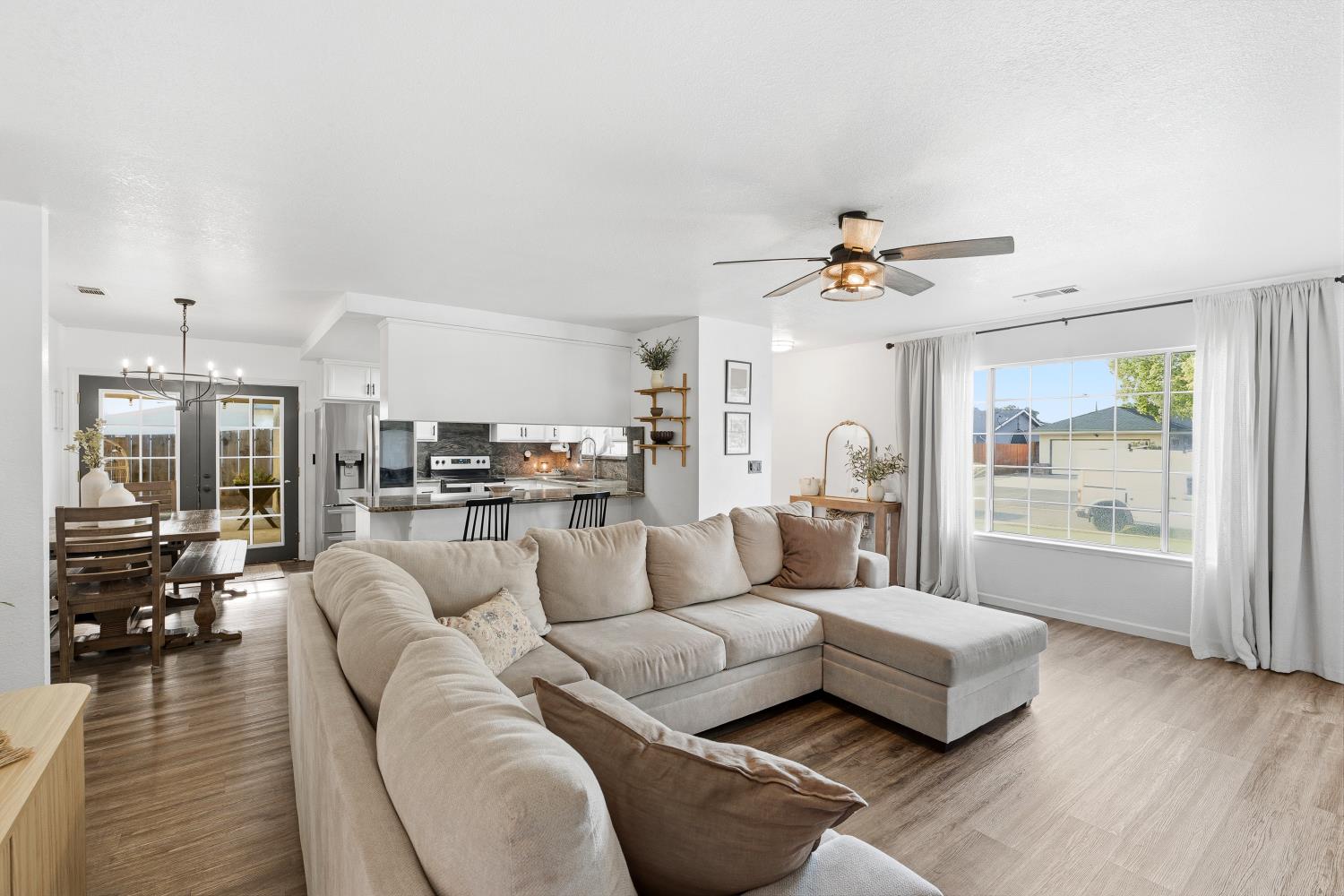 970 W Tuolumne Rd, Turlock, CA 95382