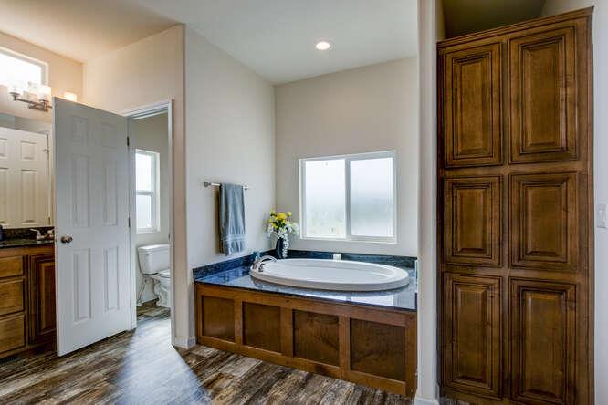 10384 Jalapa Way, La Grange, CA 95329