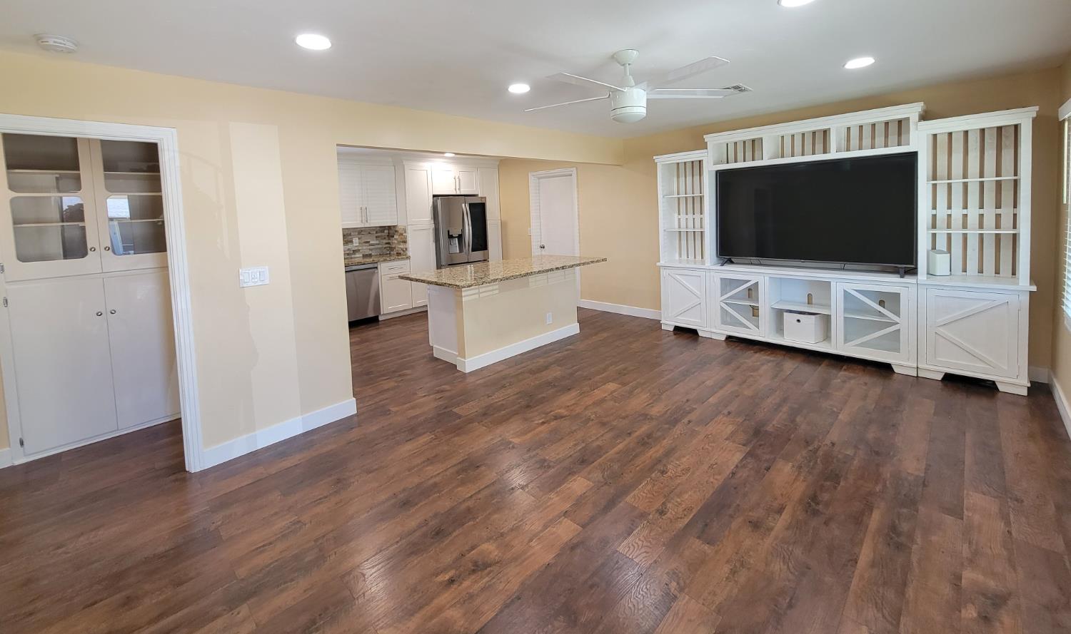 517 Fir St, Manteca, CA 95336