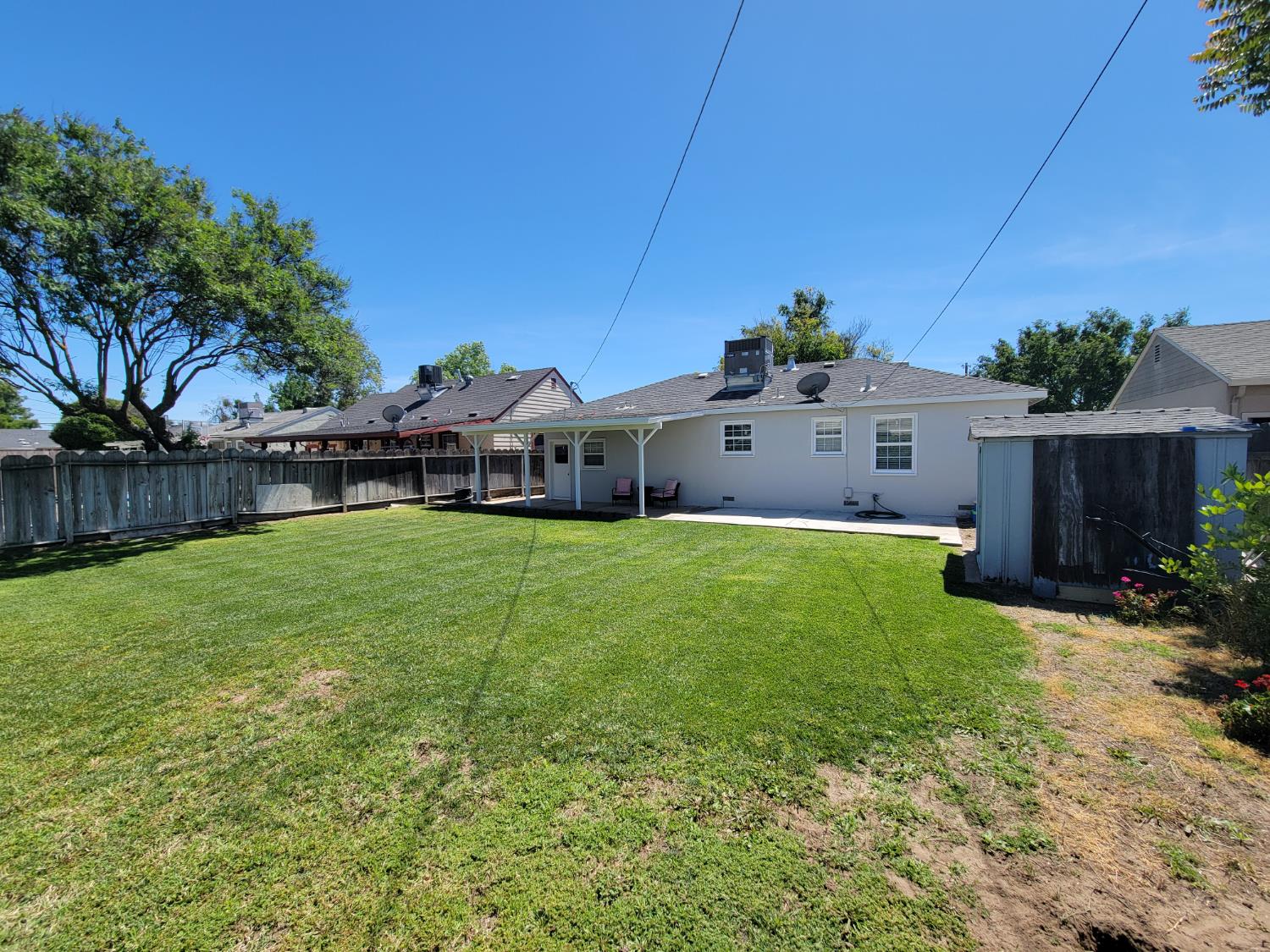 517 Fir St, Manteca, CA 95336