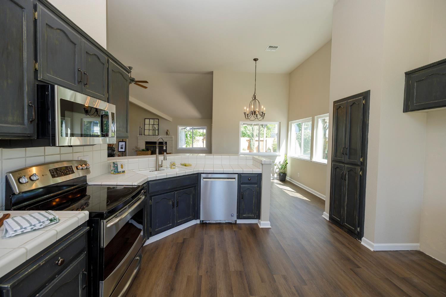 2420 Colorado, Turlock, CA 95382