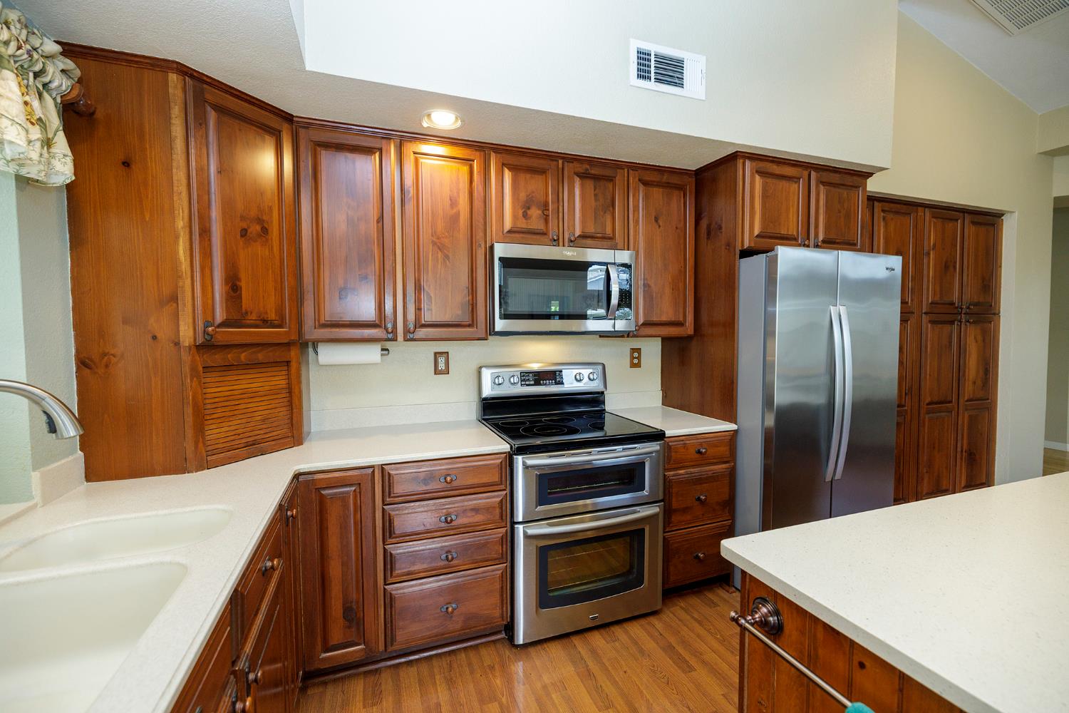 3817 Wilkesboro Ave, Modesto, CA 95357