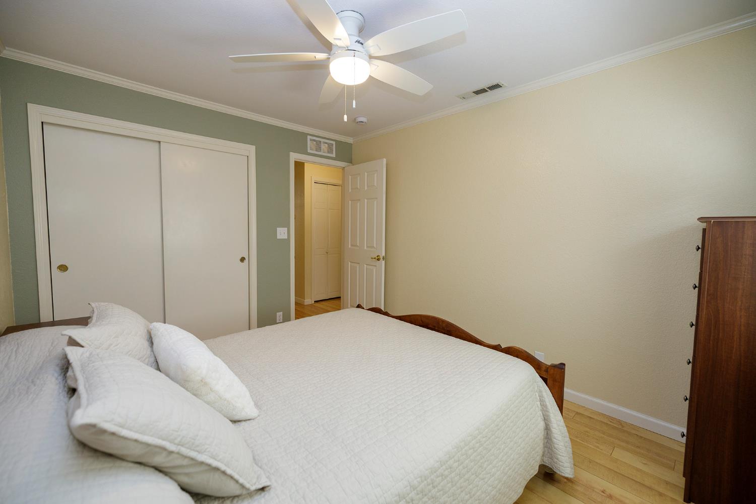 3817 Wilkesboro Ave, Modesto, CA 95357