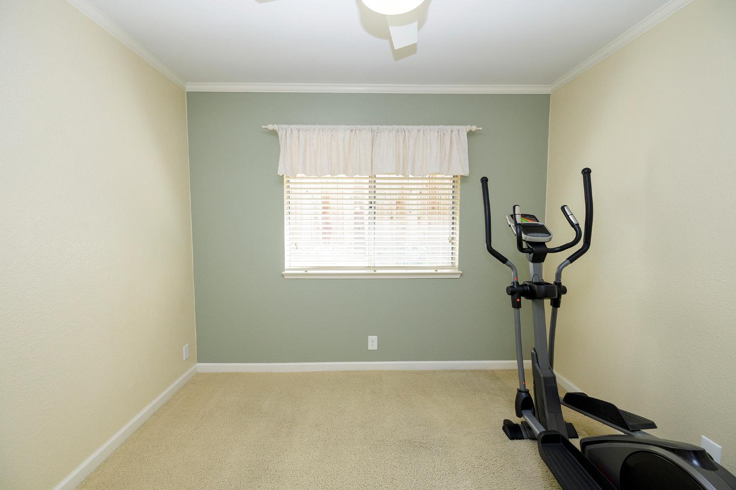 3817 Wilkesboro Ave, Modesto, CA 95357