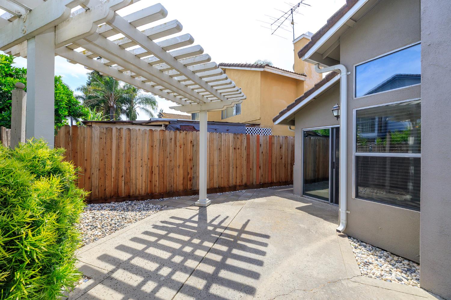 3817 Wilkesboro Ave, Modesto, CA 95357