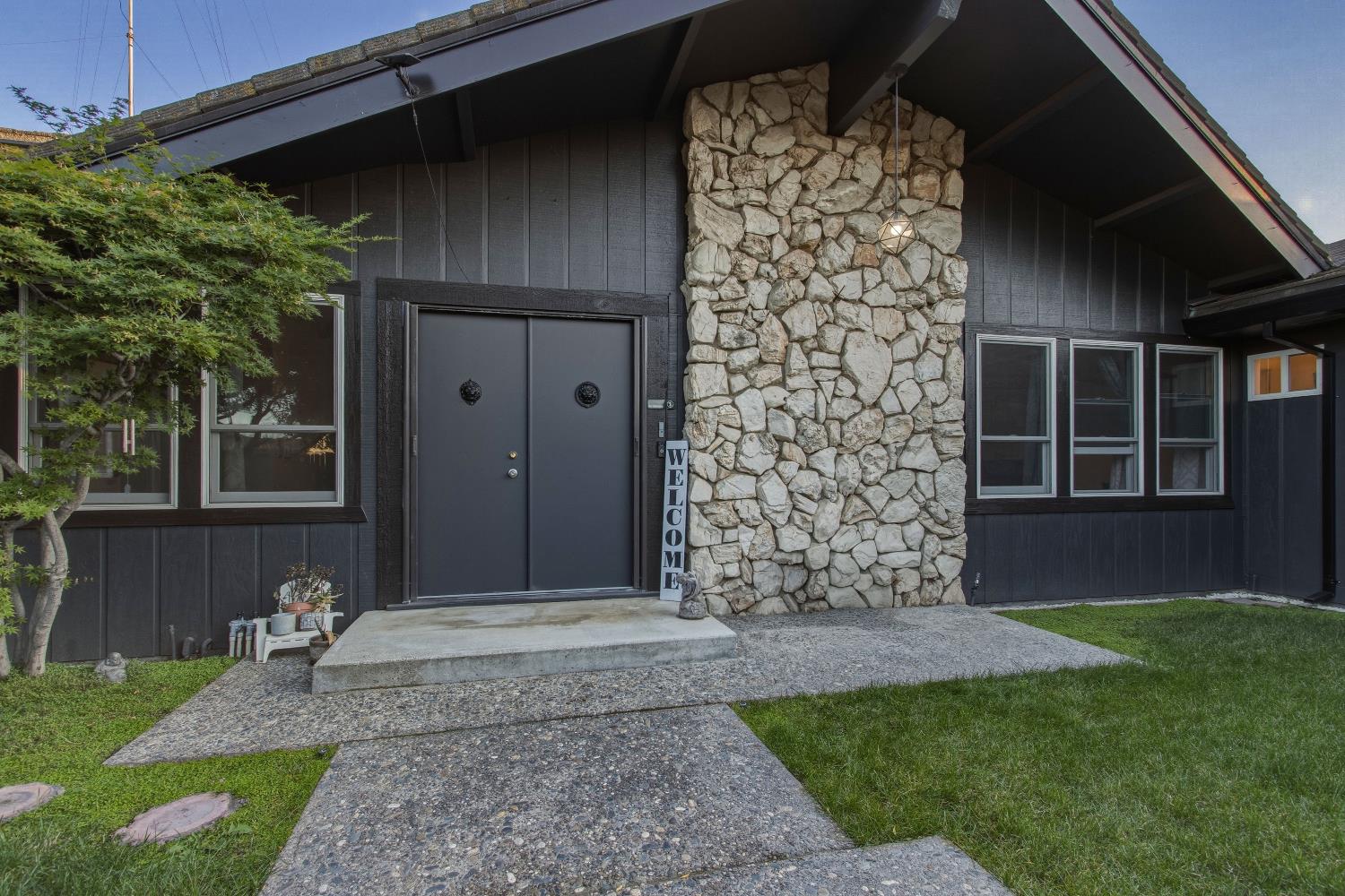 1908 Chelwood, Modesto, CA 95355