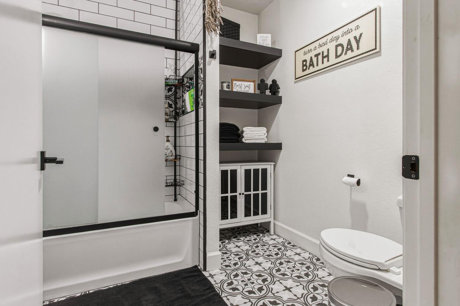 1908 Chelwood, Modesto, CA 95355