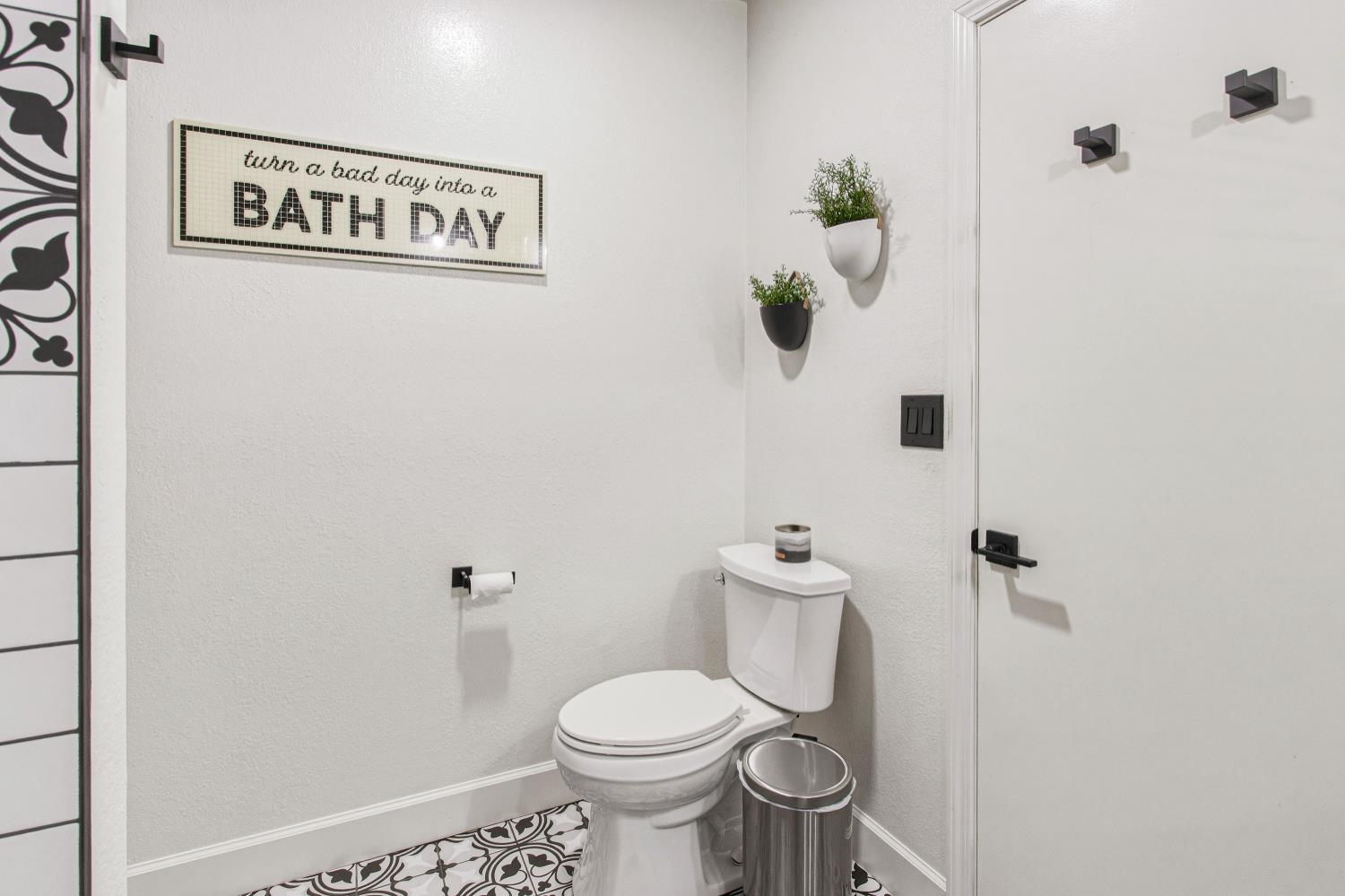 1908 Chelwood, Modesto, CA 95355