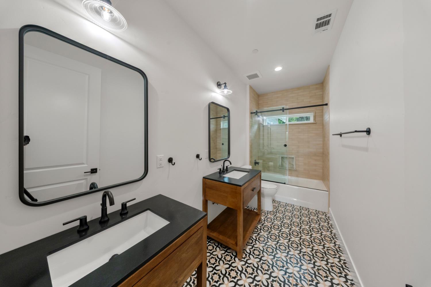 2800 Penhurst Park, Modesto, CA 95355