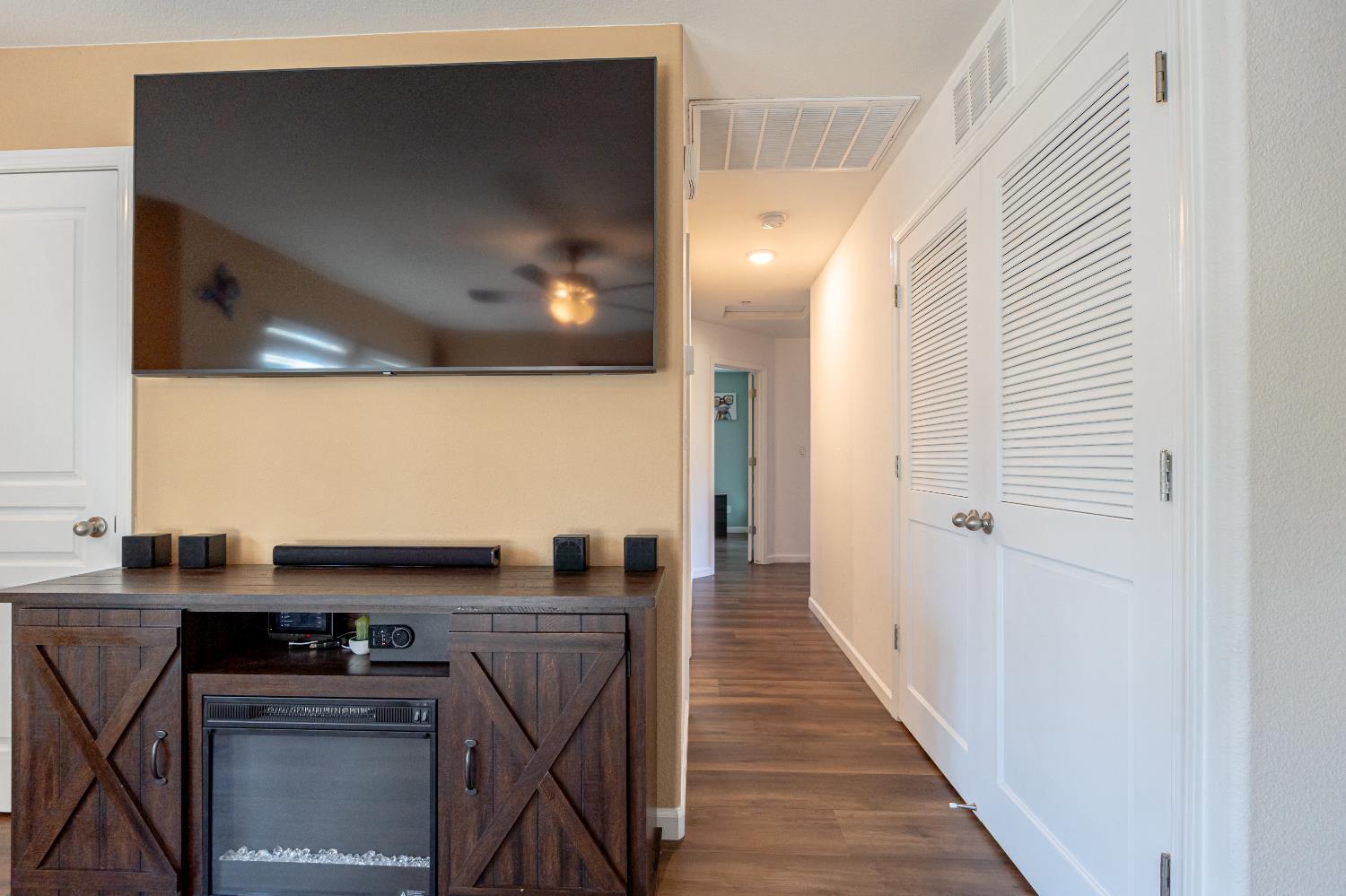 415 Morena Dr, Los Banos, CA 93635