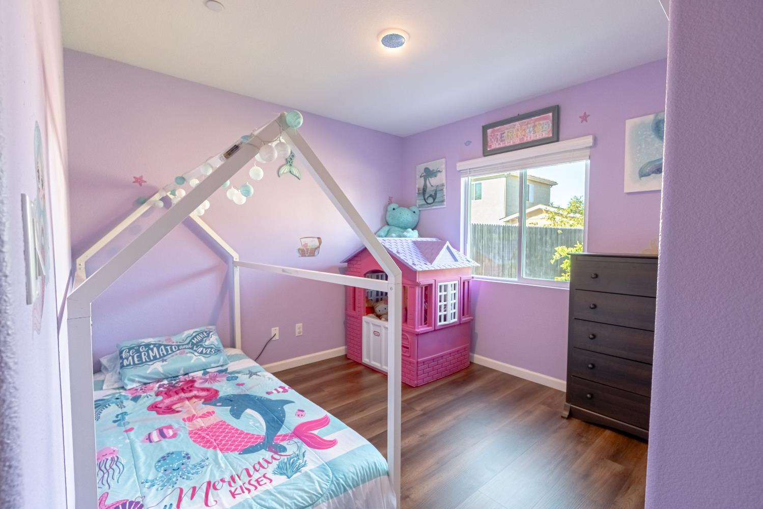 415 Morena Dr, Los Banos, CA 93635