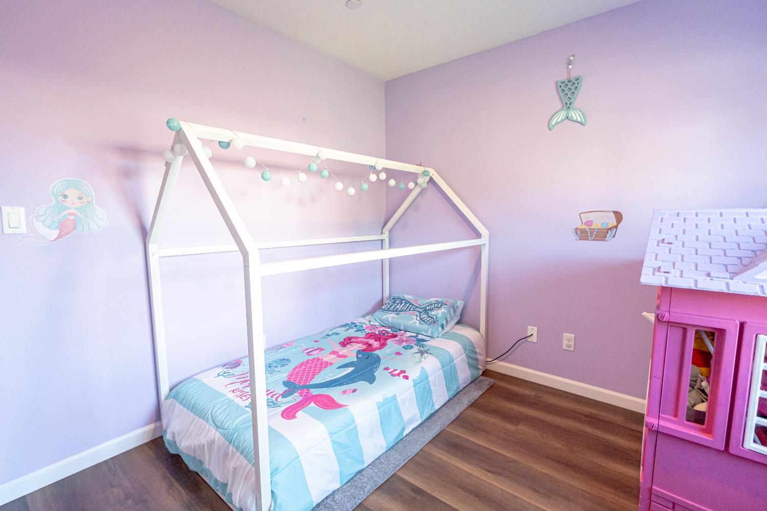 415 Morena Dr, Los Banos, CA 93635