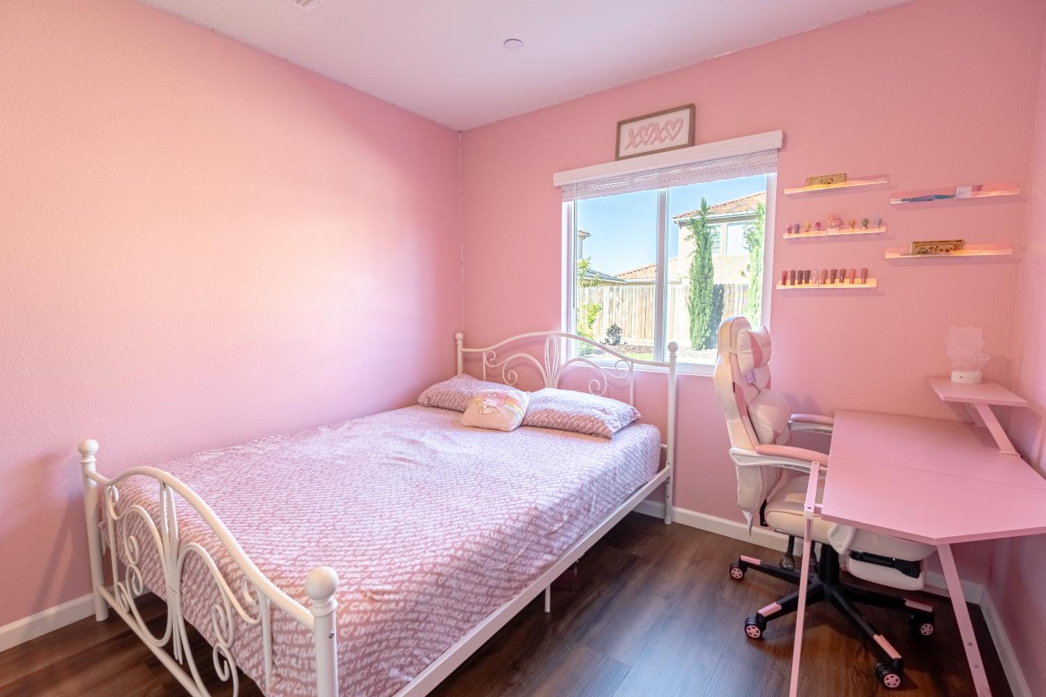 415 Morena Dr, Los Banos, CA 93635