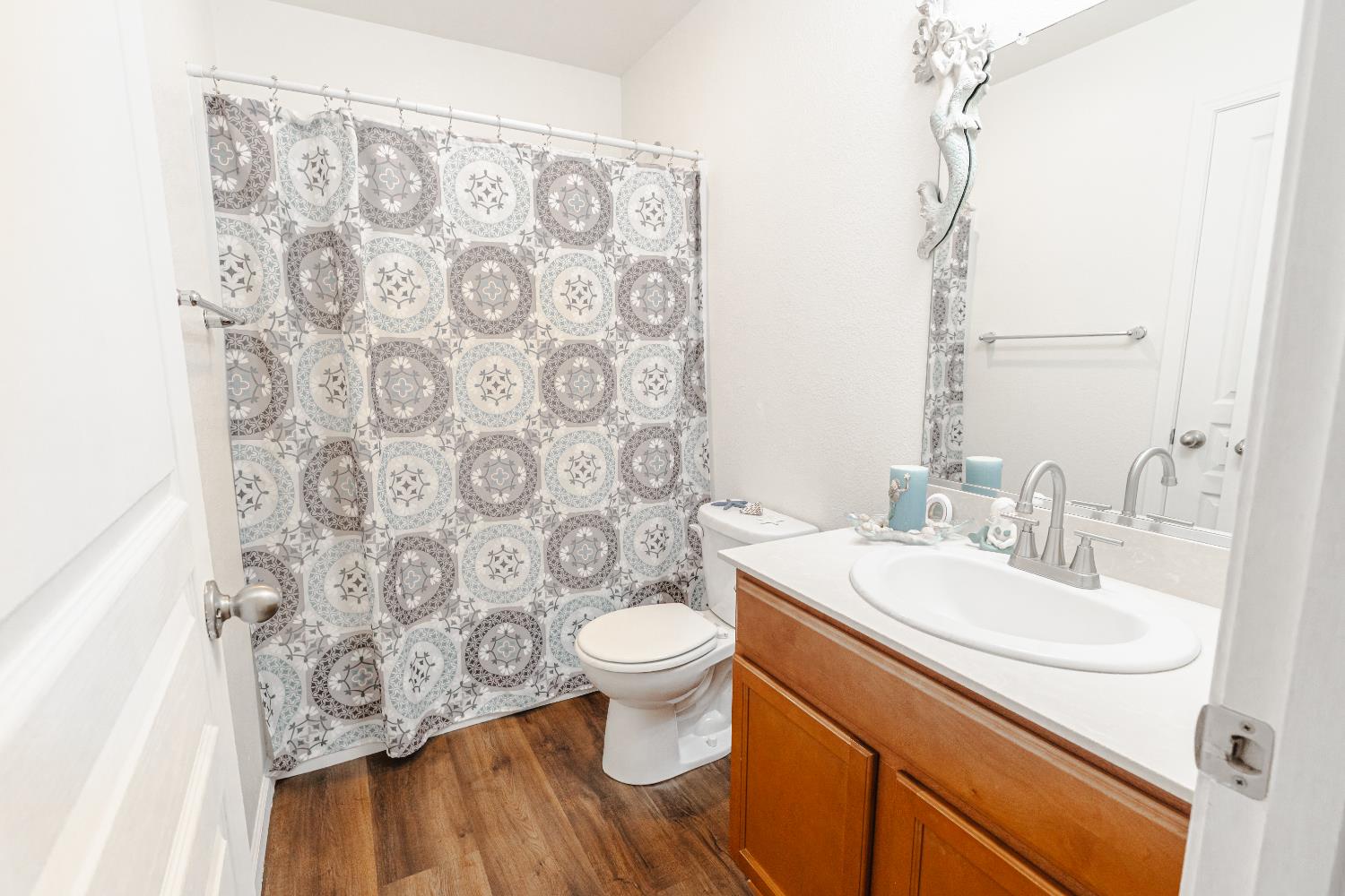 415 Morena Dr, Los Banos, CA 93635