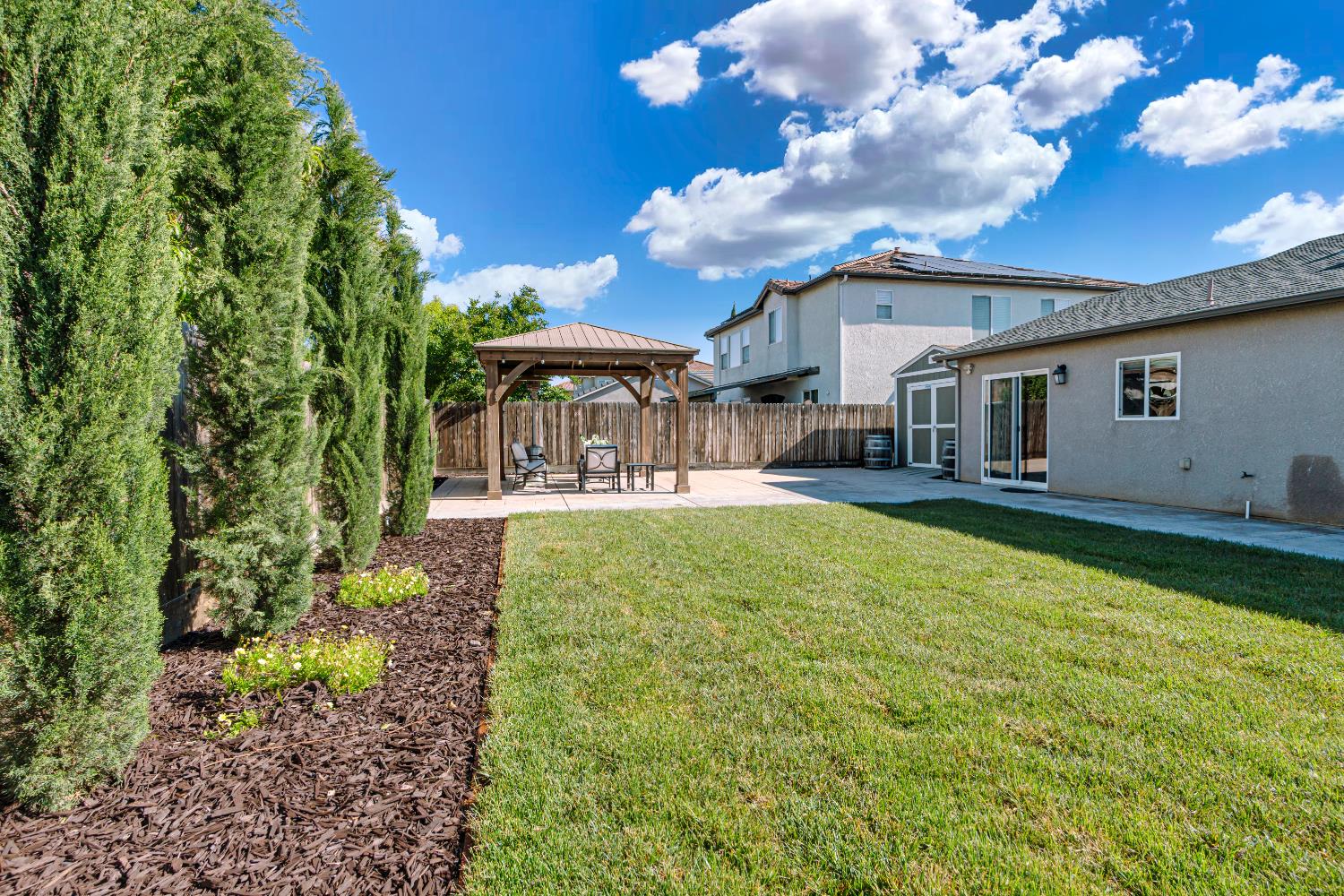 415 Morena Dr, Los Banos, CA 93635