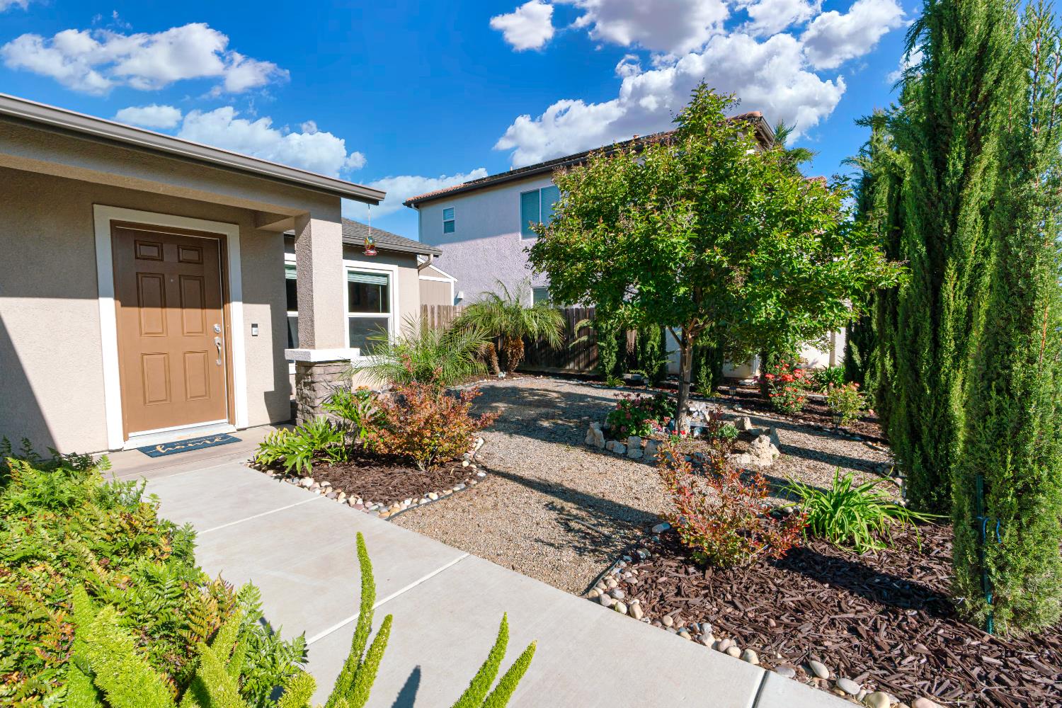 415 Morena Dr, Los Banos, CA 93635