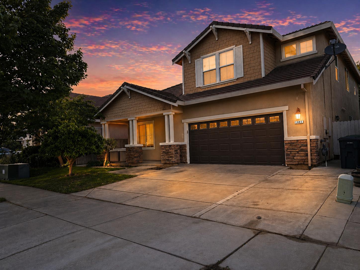 1001 La Paloma St, Turlock, CA 95382