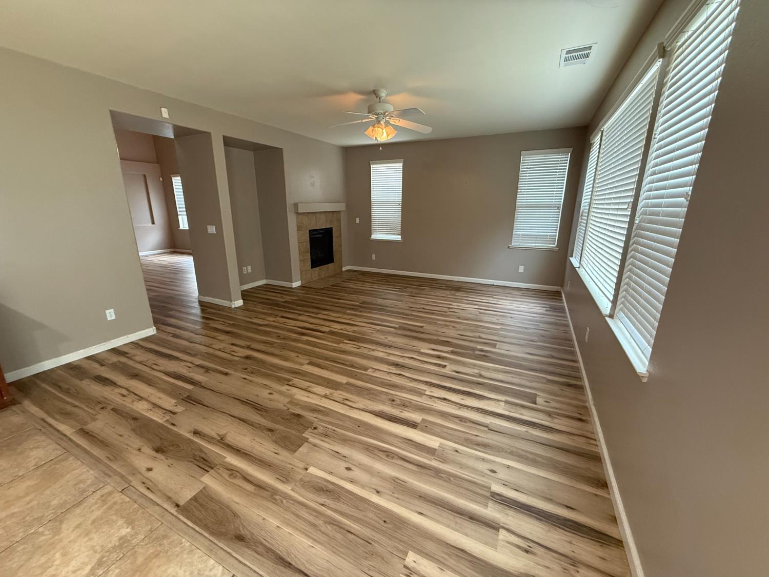 1001 La Paloma St, Turlock, CA 95382