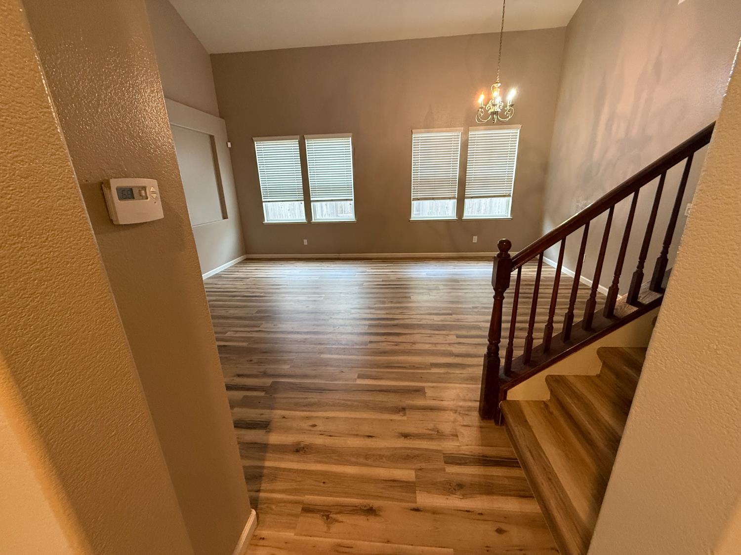 1001 La Paloma St, Turlock, CA 95382