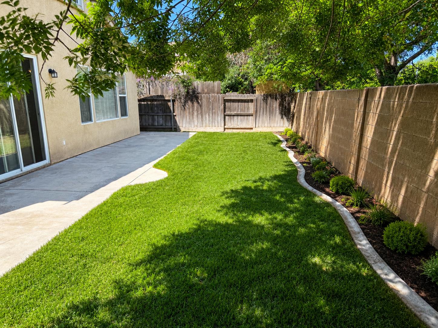 1001 La Paloma St, Turlock, CA 95382