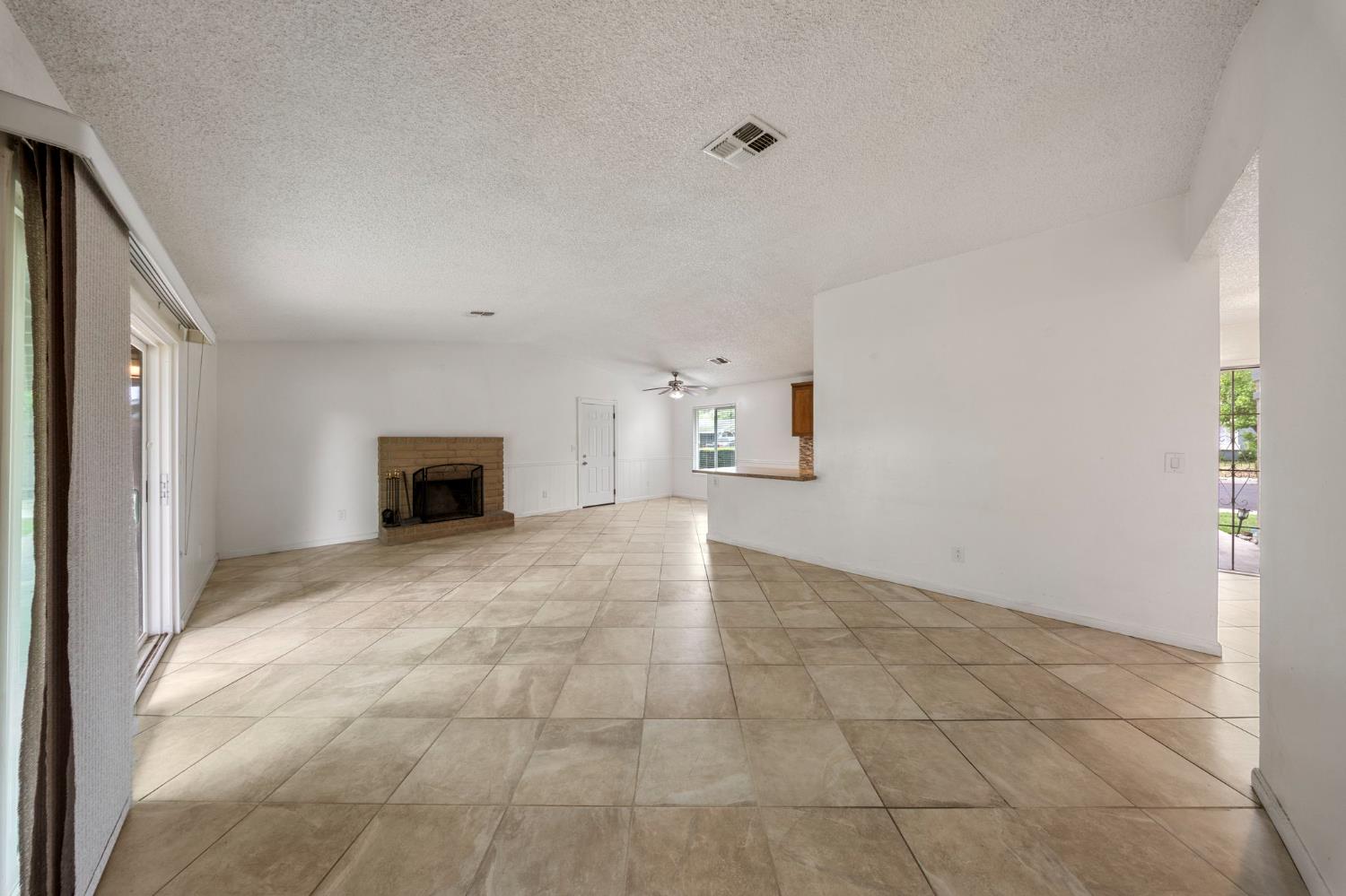 1120 Shasta Ave, Modesto, CA 95358