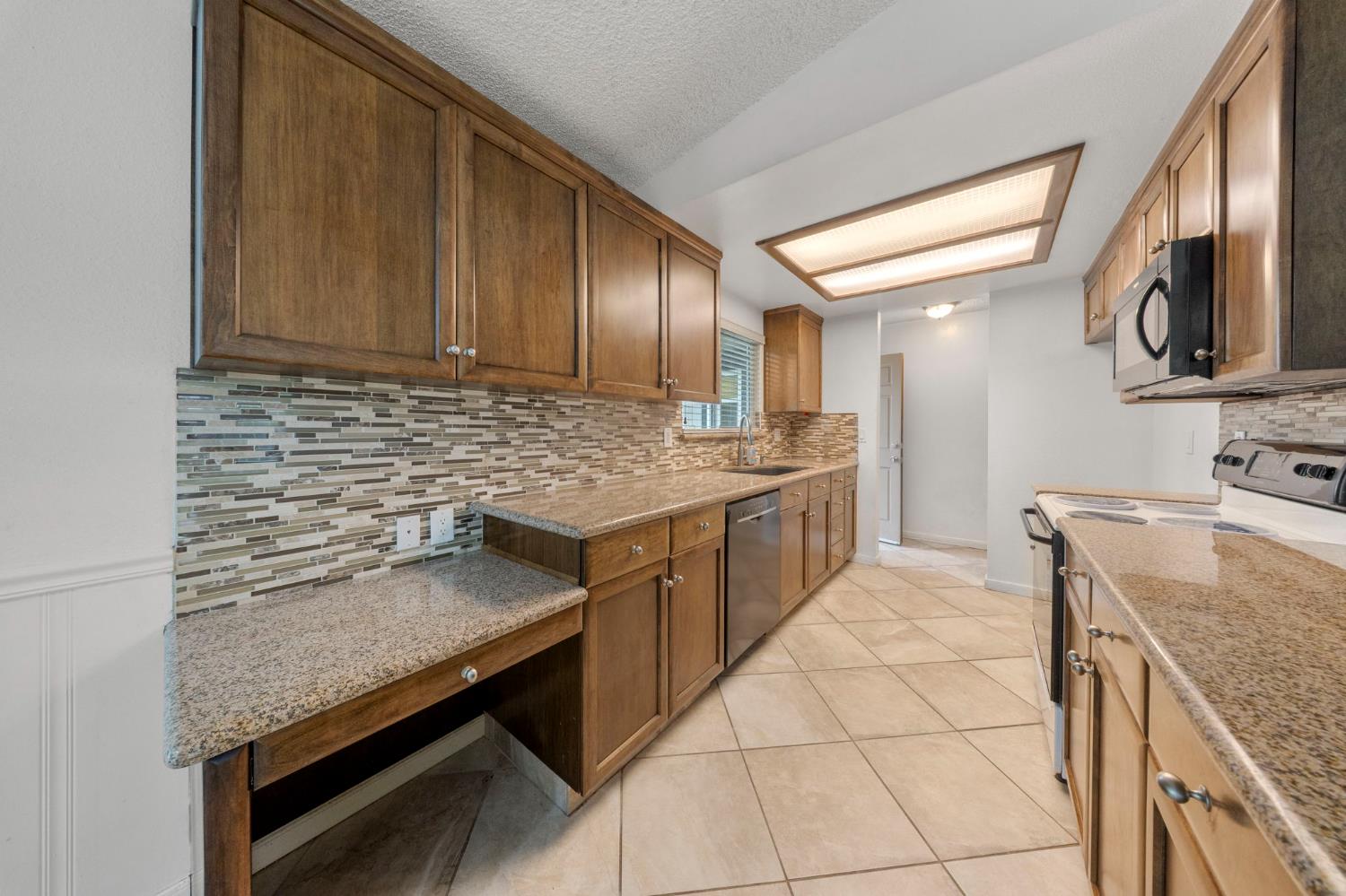 1120 Shasta Ave, Modesto, CA 95358