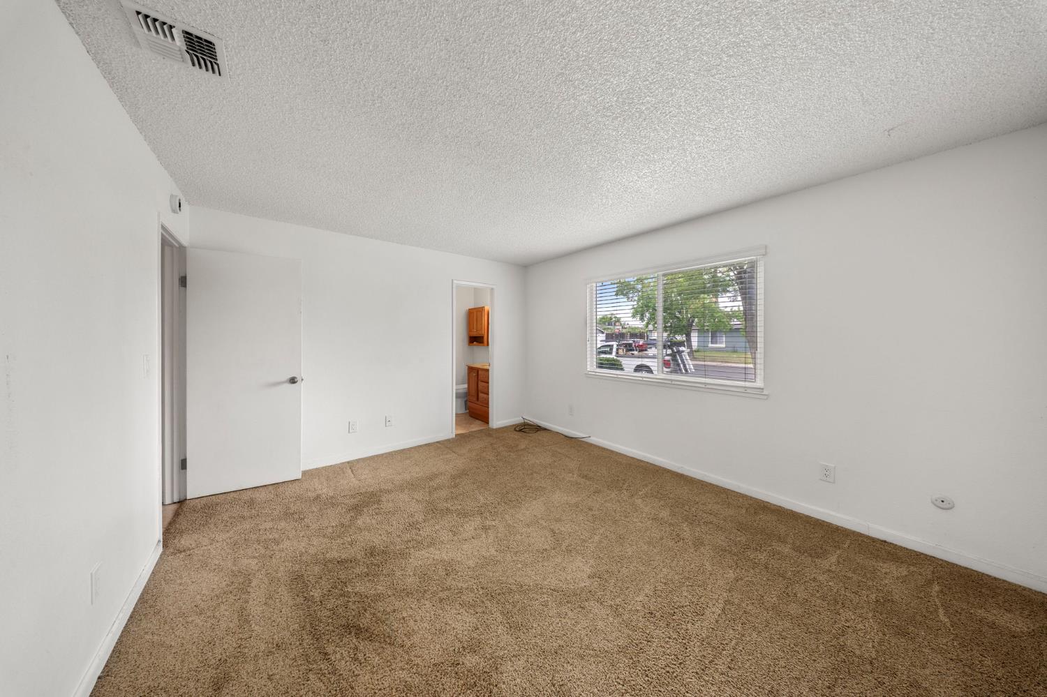 1120 Shasta Ave, Modesto, CA 95358