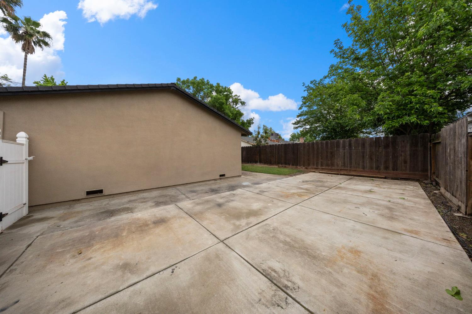 1120 Shasta Ave, Modesto, CA 95358