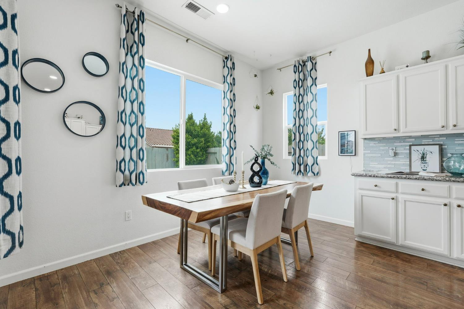 1249 Blue Flax Dr, Patterson, CA 95363