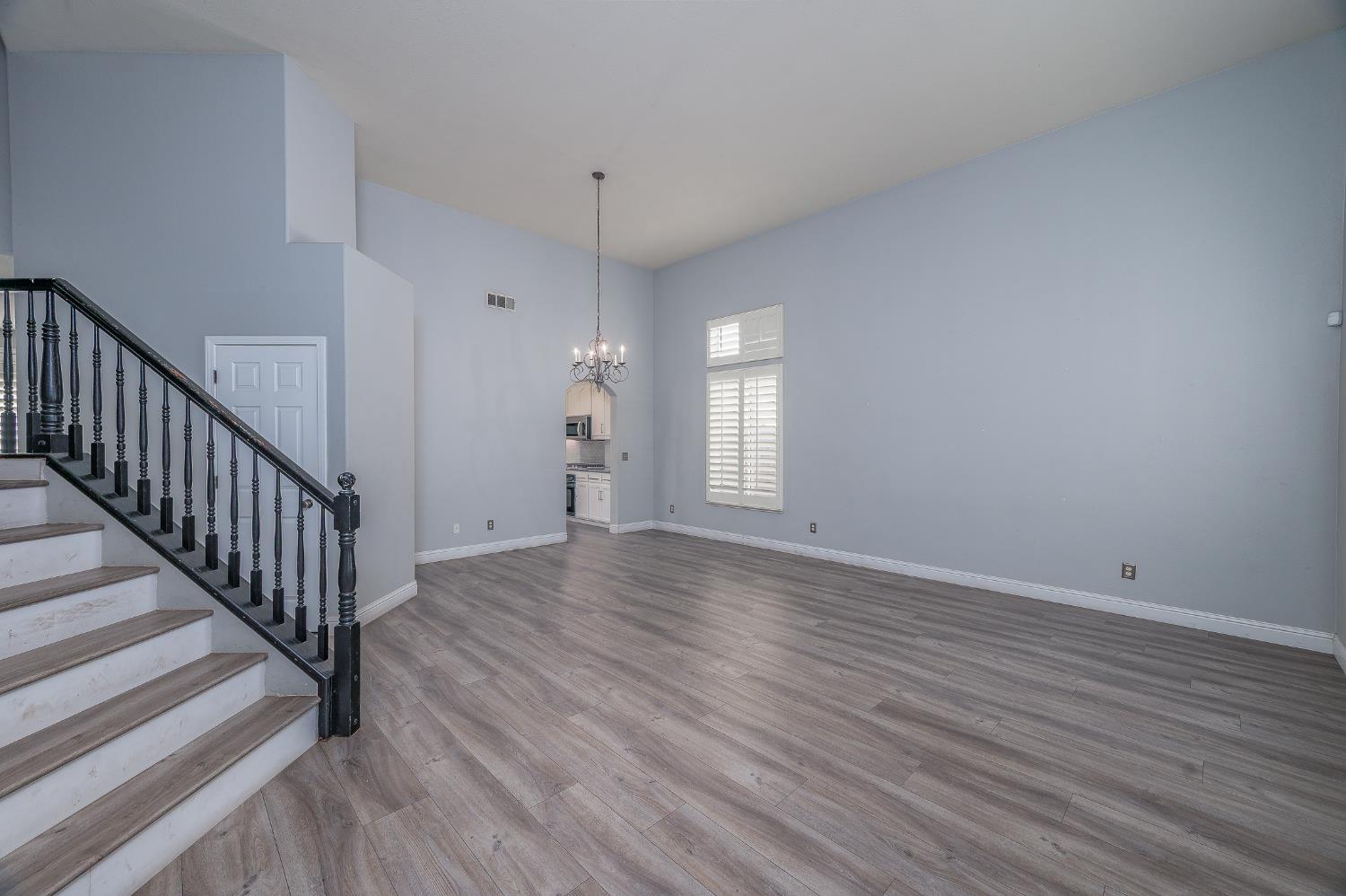 2800 Olympus Ct, Modesto, CA 95356