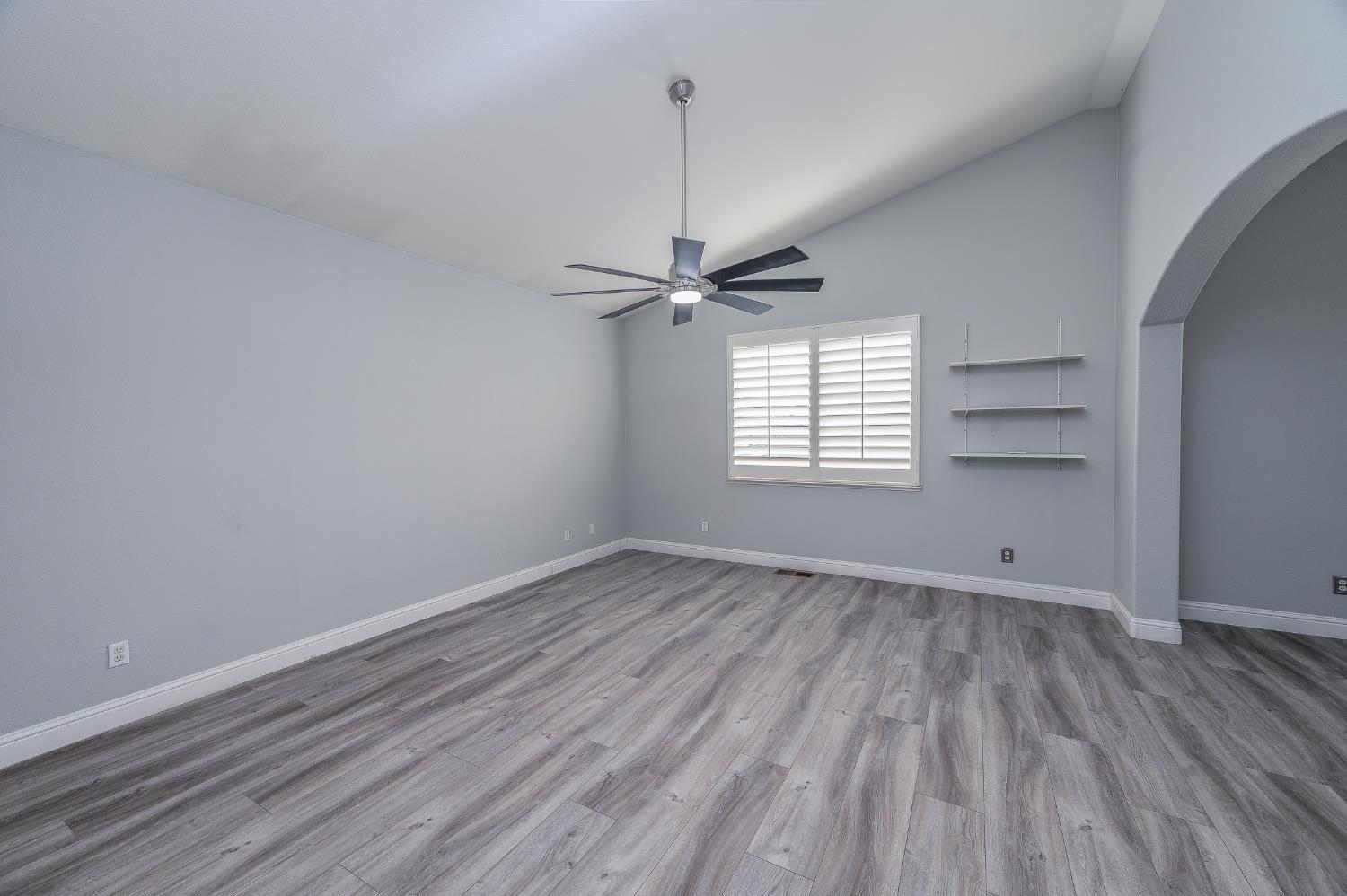 2800 Olympus Ct, Modesto, CA 95356