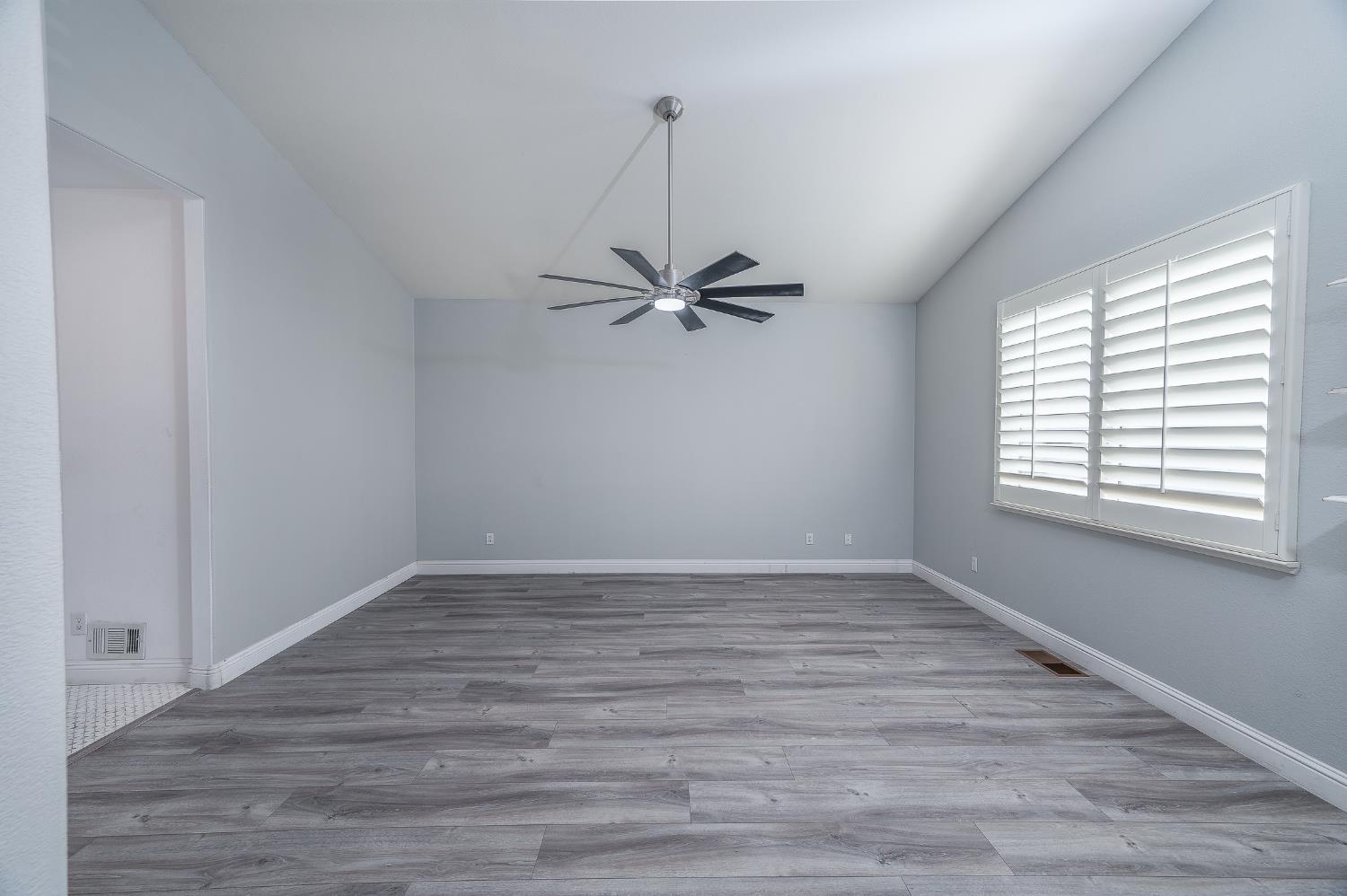 2800 Olympus Ct, Modesto, CA 95356