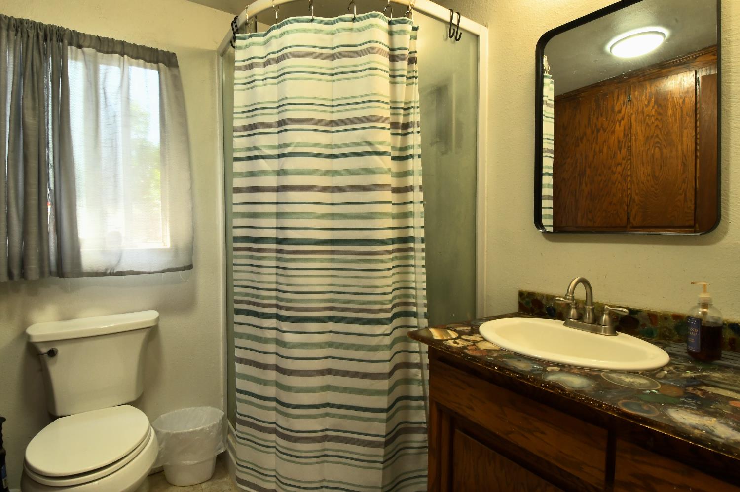 1636 Woodworth Ave, Modesto, CA 95351